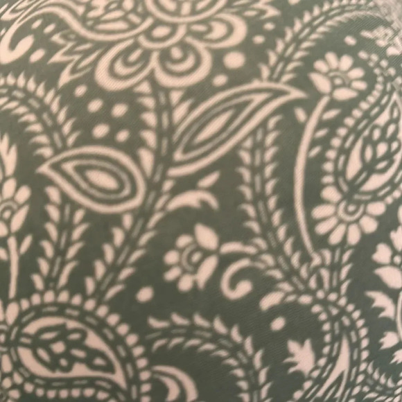 NWT Leonisa Green and Ivory Print Triangular Padded Push Up Bra - Size 34B - Picture 6 of 6